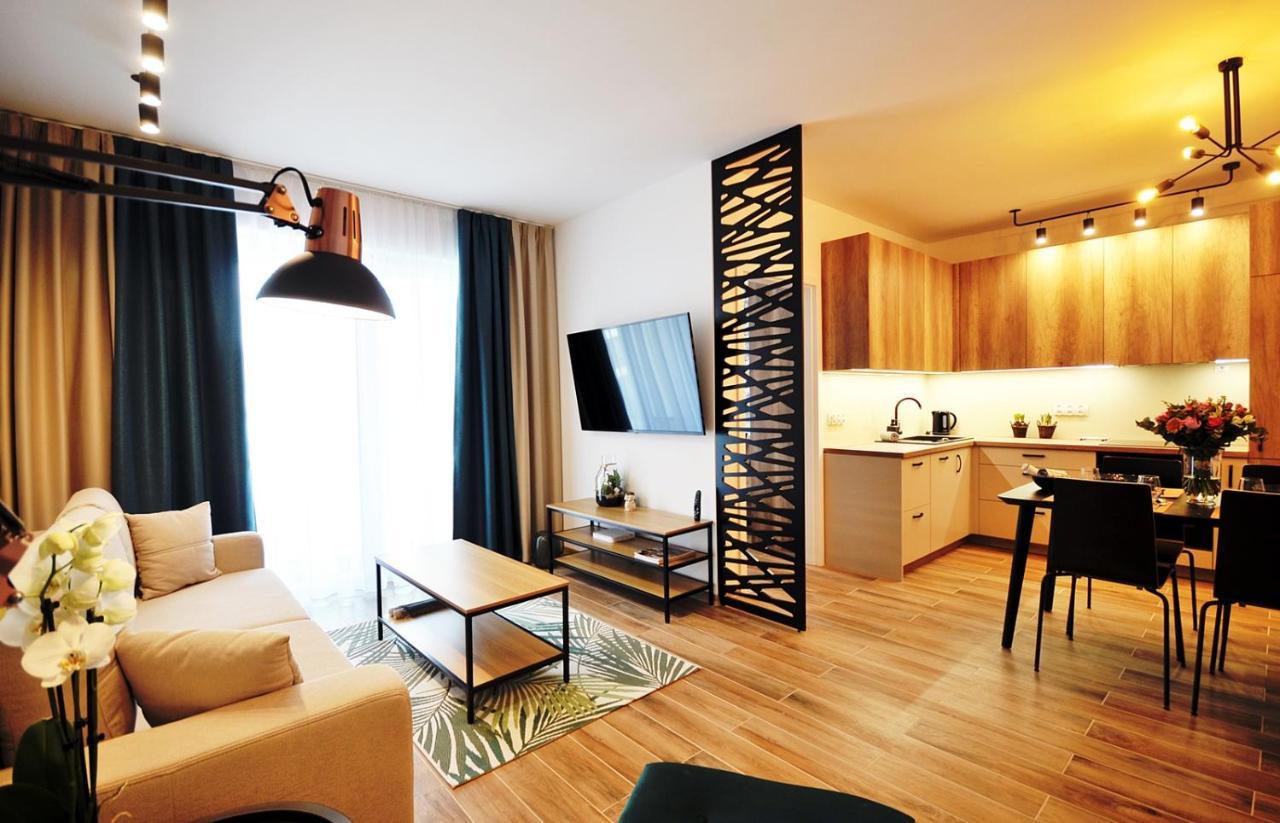Apartament Za Swierkami 6 Osob , 3 Pokoje Kolobrzeg Exterior photo